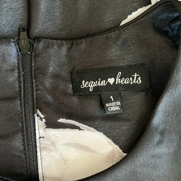 Sequin Hearts Sz 1 Black Floral Formal 2 Piece Dress. - Picture 5 of 16